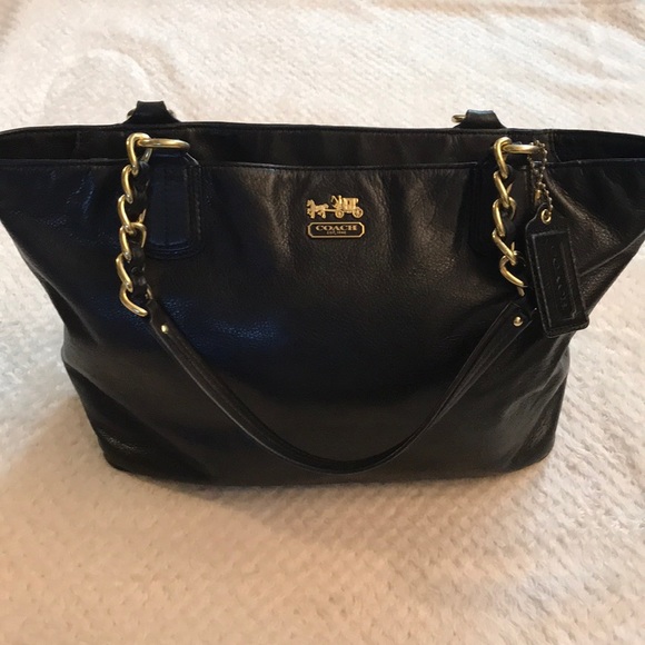 Coach Handbags - Coach Chain Shopper in Black